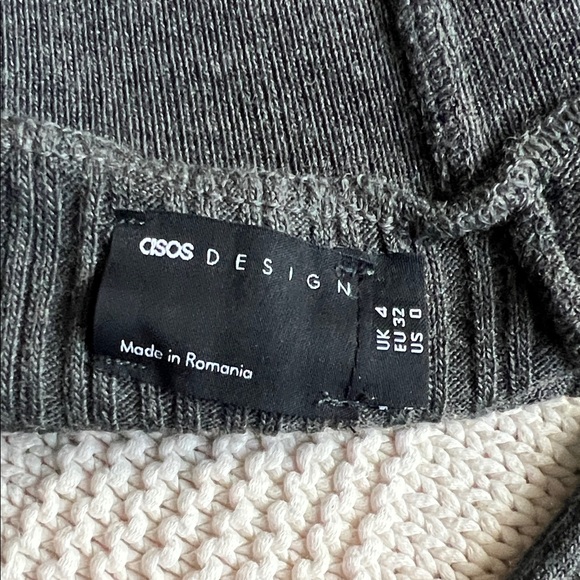 ASOS Gray Ribbed Crop Top - Picture 2 of 4